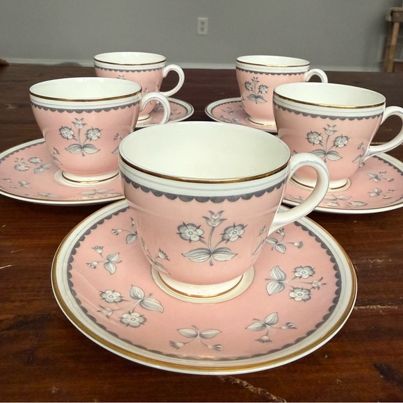 Wedgwood Pimpernel Pink Bone China – 5 Teacups & 5 Saucers